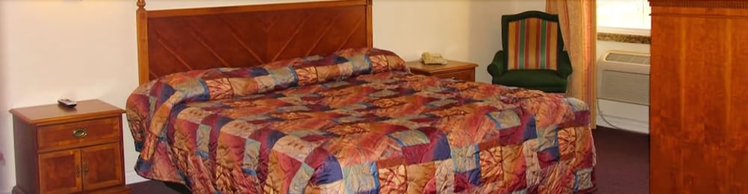 Imagen de la habitación del Hotel Chateau Inn and Suites. Foto 2