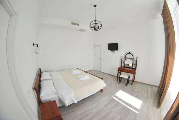 Imagen de la habitación del Hotel Chateau Khashmi. Foto 2