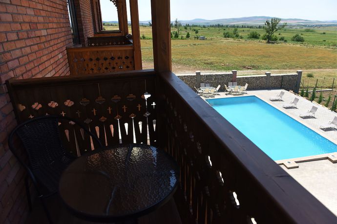 Imagen de la habitación del Hotel Chateau Khashmi. Foto 11