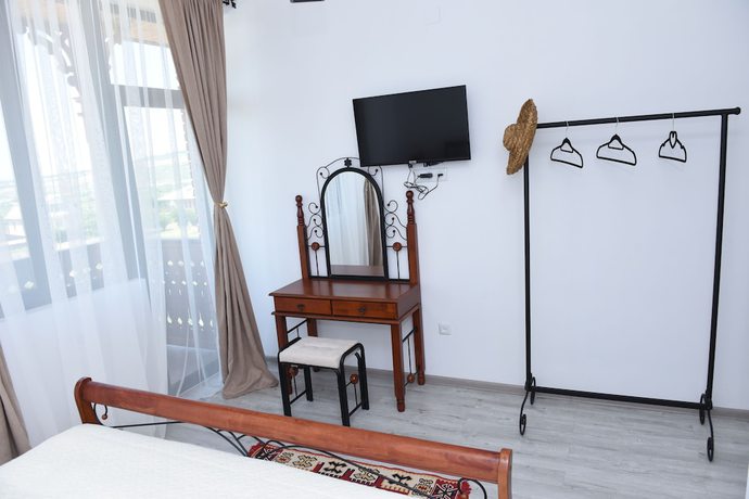 Imagen de la habitación del Hotel Chateau Khashmi. Foto 14