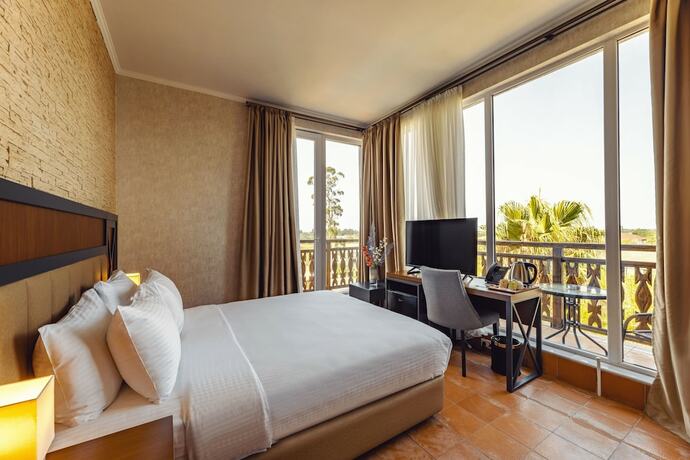 Imagen de la habitación del Hotel Chateau Kvirike. Foto 18