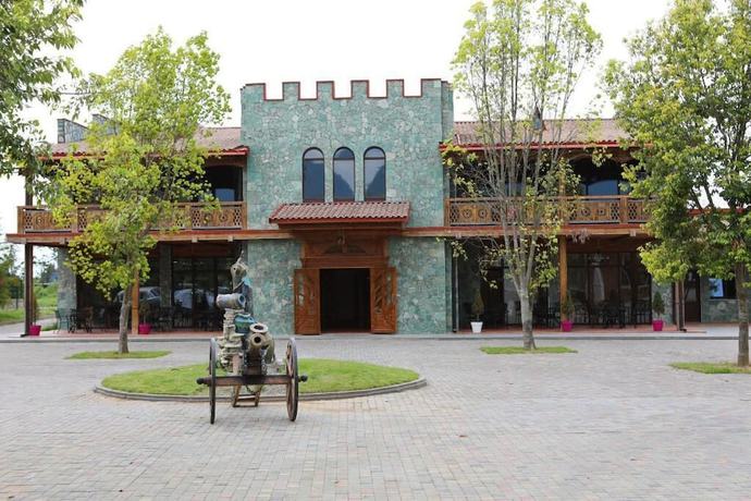 Imagen general del Hotel Chateau Kvirike. Foto 2