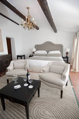 Imagen de la habitación del Hotel Chateau La Chèvre D'or. Foto 8