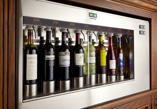 Imagen del bar/restaurante del Hotel Chateau Laurier Quebec. Foto 4