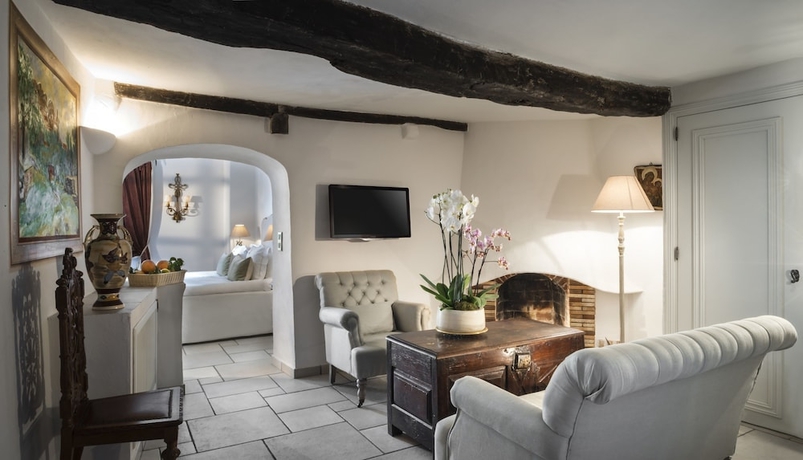 Imagen de la habitación del Hotel Chateau Le Cagnard. Foto 11