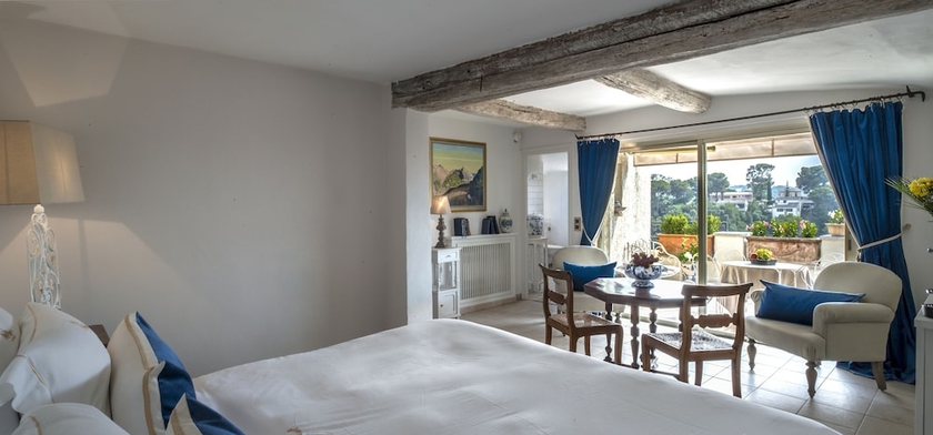 Imagen de la habitación del Hotel Chateau Le Cagnard. Foto 13