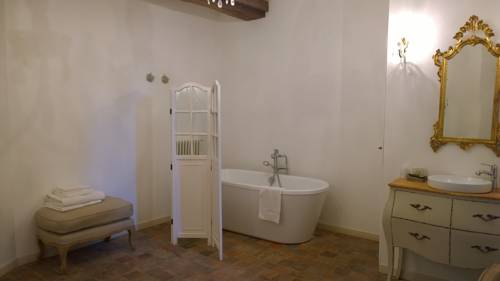 Imagen de la habitación del Hotel Chateau Le Sallay. Foto 5
