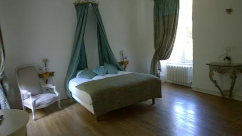 Imagen de la habitación del Hotel Chateau Le Sallay. Foto 6