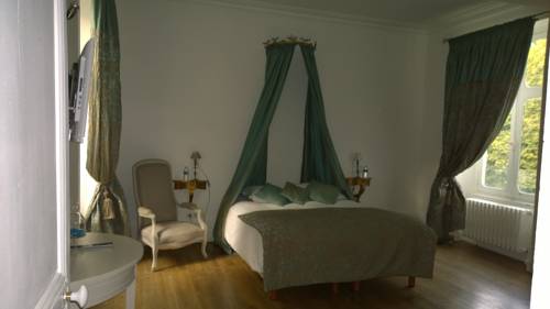 Imagen de la habitación del Hotel Chateau Le Sallay. Foto 12