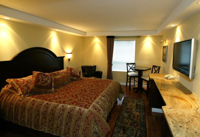Imagen de la habitación del Hotel Chateau Louis and Conference Centre. Foto 15