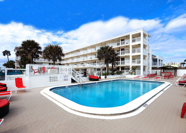 Imagen de los exteriores del Hotel Chateau Mar Beach Resort. Foto 13