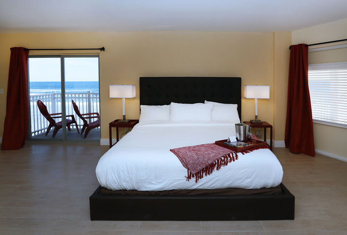 Imagen de los interiores del Hotel Chateau Mar Beach Resort. Foto 16