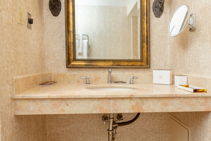 Imagen de la habitación del Hotel Chateau Merrimack Resort and Spa. Foto 17