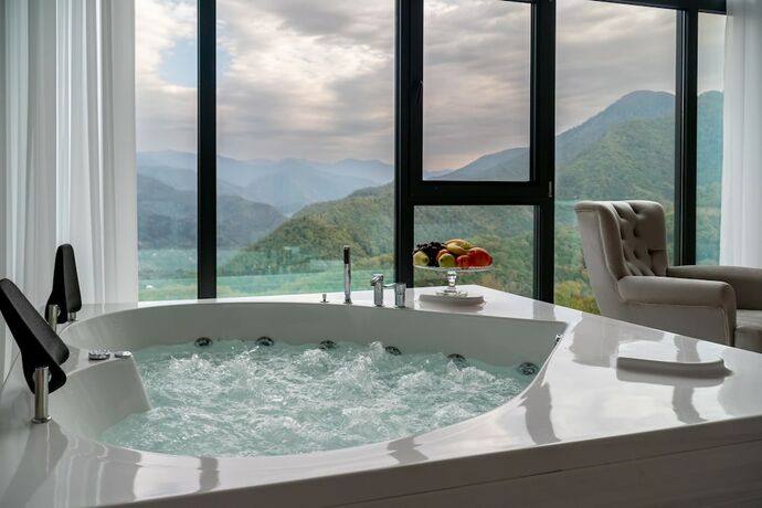 Imagen de la habitación del Hotel Chateau Milisi. Foto 13