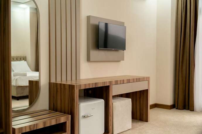 Imagen de la habitación del Hotel Chateau Milisi. Foto 14