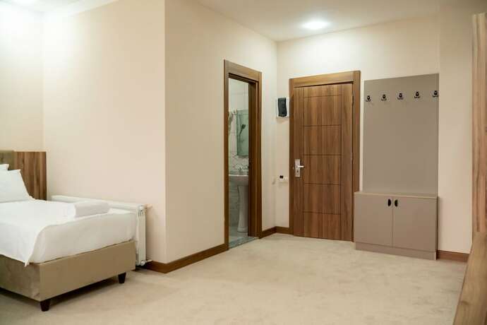 Imagen de la habitación del Hotel Chateau Milisi. Foto 18