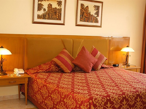 Imagen general del Hotel Chateau Miramar. Foto 4