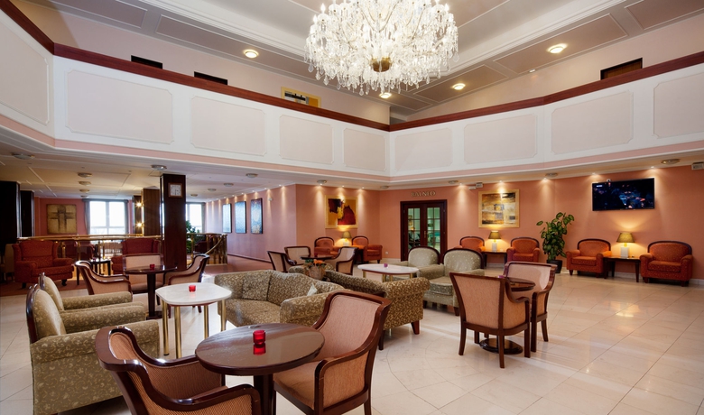 Imagen de los interiores del Hotel Chateau Monty Spa Resort. Foto 8