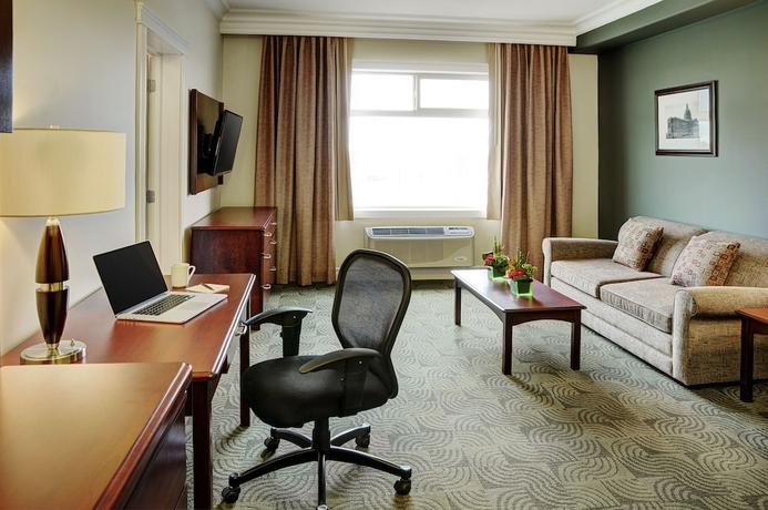 Imagen de la habitación del Hotel Chateau Nova Yellowhead. Foto 9