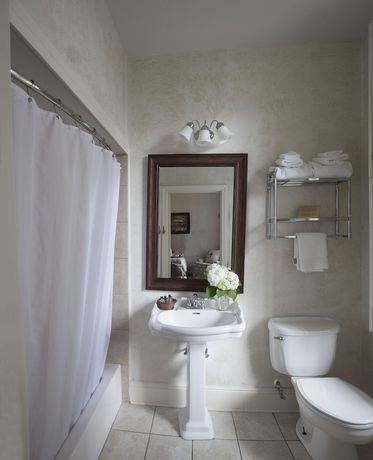 Imagen de la habitación del Hotel Chateau, Nueva orleans. Foto 4
