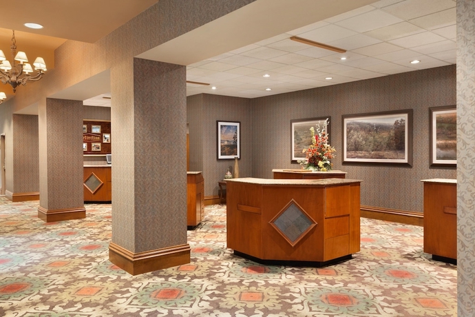 Imagen de los interiores del Hotel Chateau On The Lake Resort Spa and Convention Center. Foto 19
