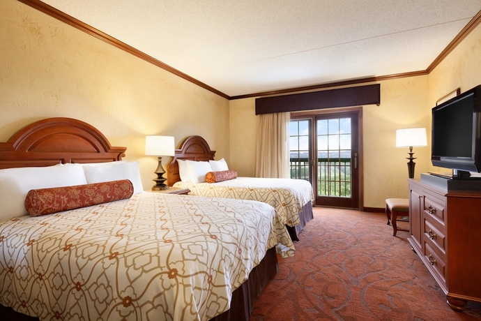 Imagen de la habitación del Hotel Chateau On The Lake Resort Spa and Convention Center. Foto 14