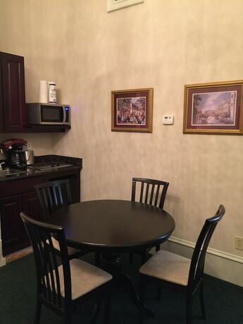 Imagen general del Hotel Chateau Orleans, Nueva orleans. Foto 2