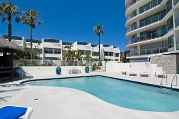 Imagen de la piscina del Hotel Chateau Royale. Foto 12