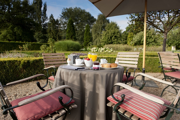 Imagen de los exteriores del Hotel Chateau St Gerlach. Foto 11