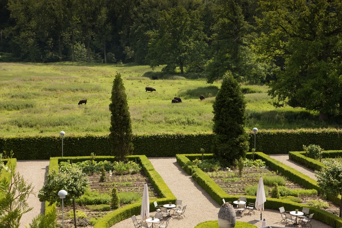 Imagen de los exteriores del Hotel Chateau St Gerlach. Foto 12