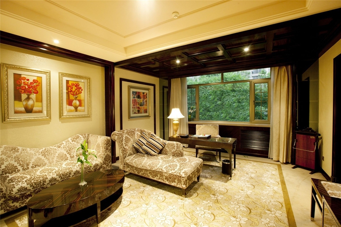 Imagen de los interiores del Hotel Chateau Star River. Foto 12