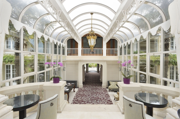 Imagen de los interiores del Hotel Chateau and Spa Grand Barrail. Foto 13