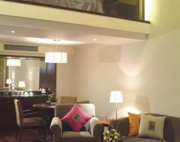 Imagen de la habitación del Hotel Chateau de Luze. Foto 4