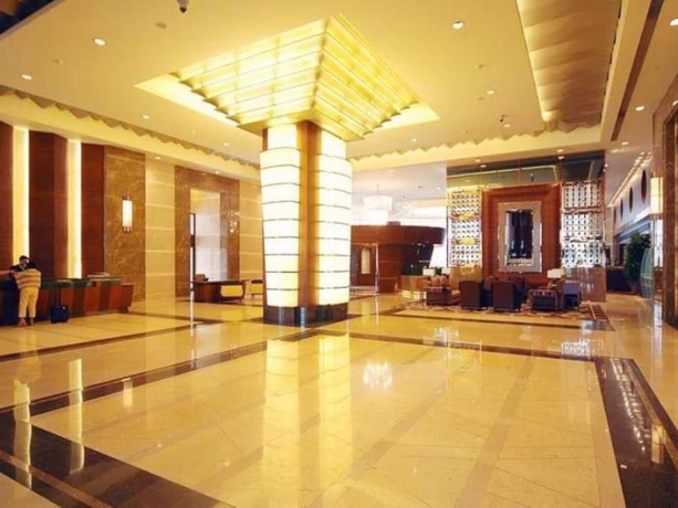 Imagen de los interiores del Hotel Chateau de Luze. Foto 18