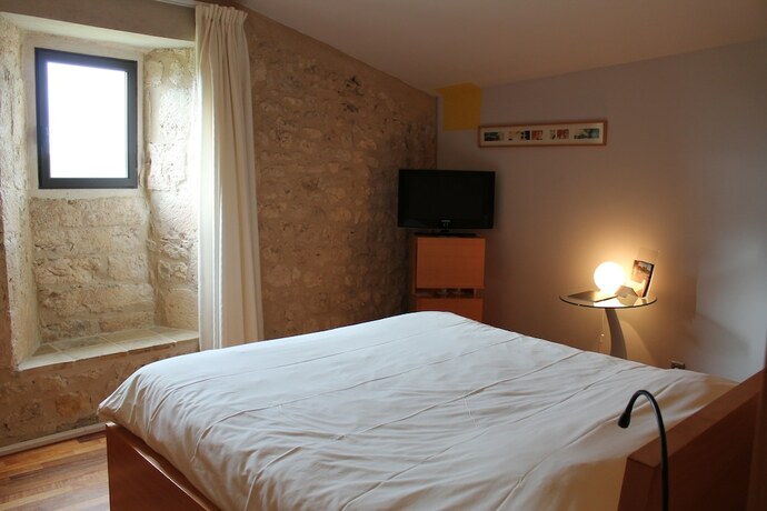 Imagen de la habitación del Hotel Chateau de Salettes. Foto 12