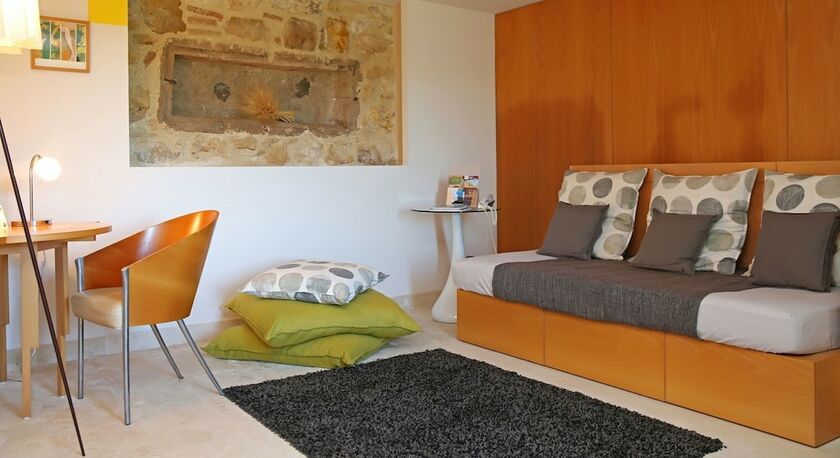 Imagen de la habitación del Hotel Chateau de Salettes. Foto 13