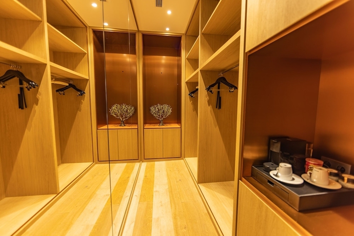 Imagen de la habitación del Hotel Chateau de la Gaude. Foto 4