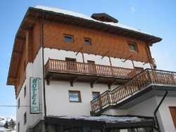 Imagen de los exteriores del Hotel Chateau des Dames. Foto 3