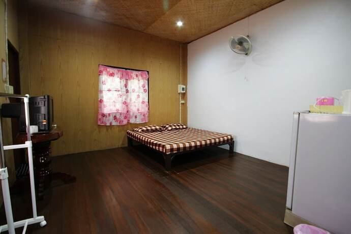 Imagen de la habitación del Hotel Chatfah Resort. Foto 18