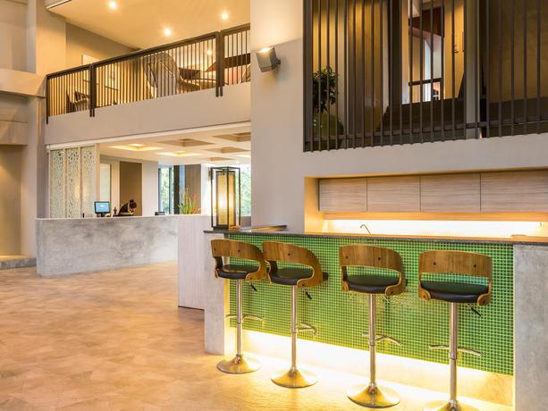 Imagen del bar/restaurante del Hotel Chatrium Golf Resort Soi Dao Chanthaburi. Foto 3