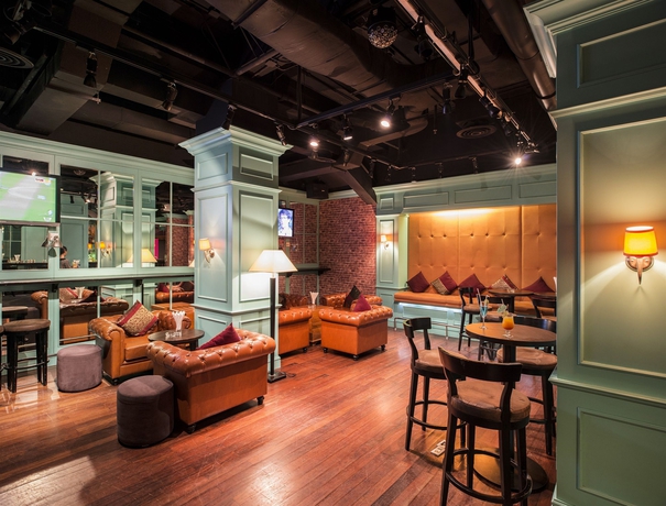 Imagen de los interiores del Hotel Chatrium Royal Lake Yangon. Foto 11