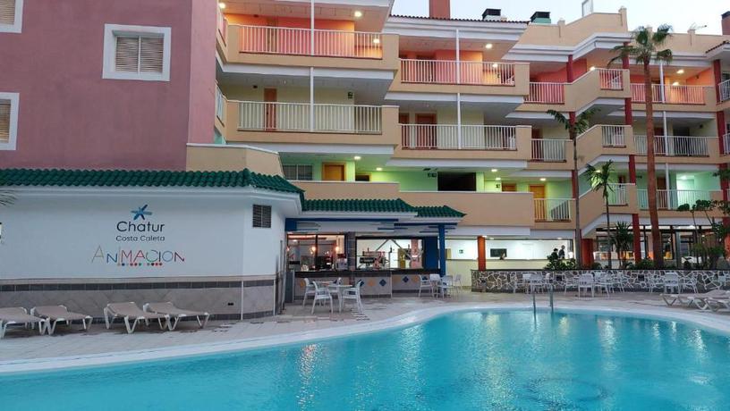 Imagen de la piscina del Hotel Chatur Costa Caleta. Foto 13