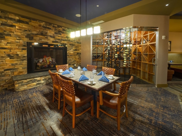 Imagen del bar/restaurante del Hotel Chautauqua Harbor. Foto 3