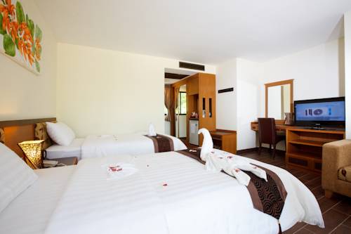 Imagen de la habitación del Hotel Chawalun Resort. Foto 14