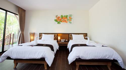 Imagen de la habitación del Hotel Chawalun Resort. Foto 15