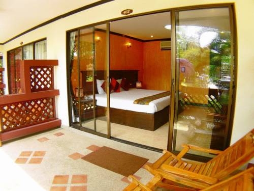 Imagen general del Hotel Chaweng Villa Beach Resort. Foto 11