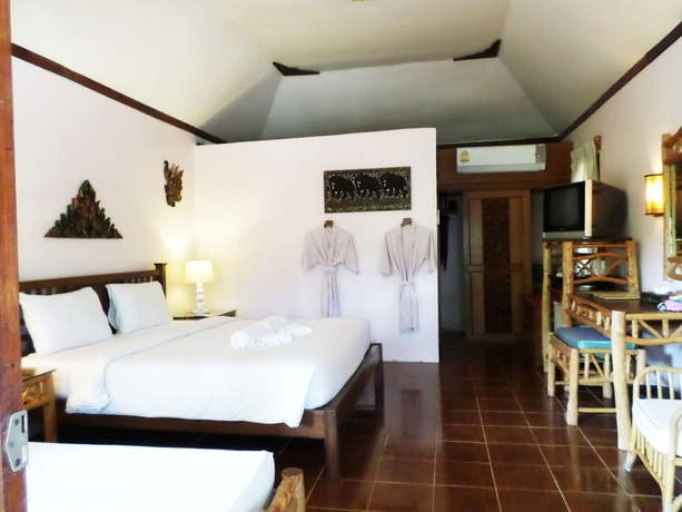 Imagen de la habitación del Hotel Chawengburi Resort. Foto 7