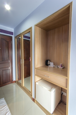 Imagen de la habitación del Hotel Chayadol Resort. Foto 5