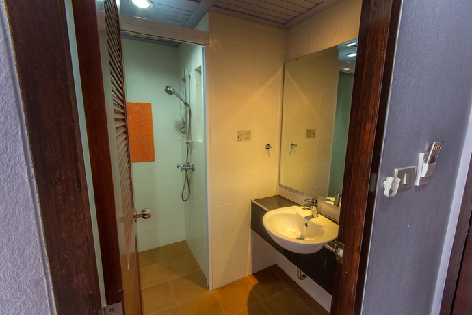 Imagen de la habitación del Hotel Chayadol Resort. Foto 8