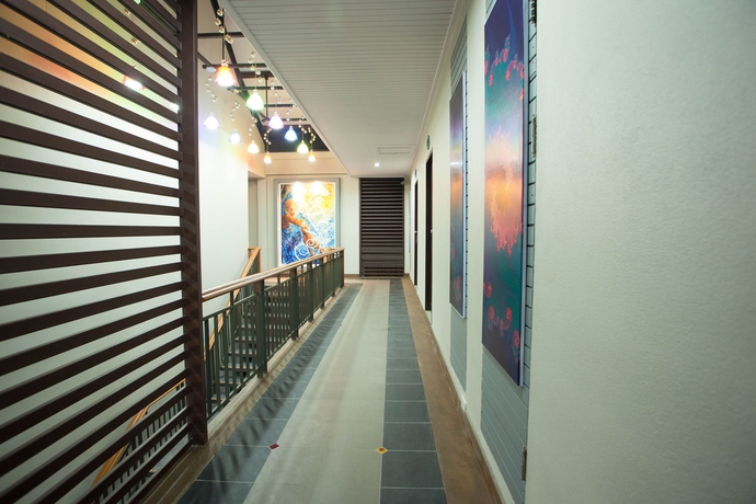 Imagen de los interiores del Hotel Chayadol Resort. Foto 15